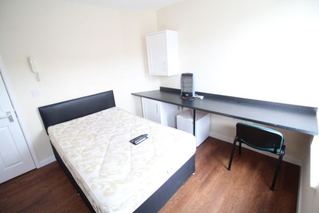 Duplex to rent in Humber Avenue, Coventry, West Midlands