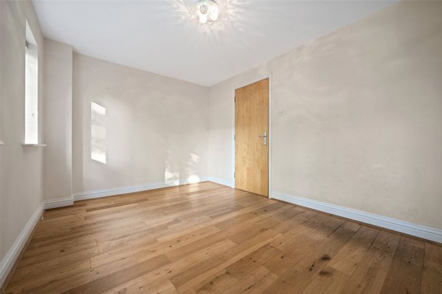 Terraced house for sale in Freeman Court, 22 Tollington Way, Holloway, London