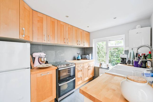 Thumbnail Terraced house for sale in Sutton Street, Shadwell, London