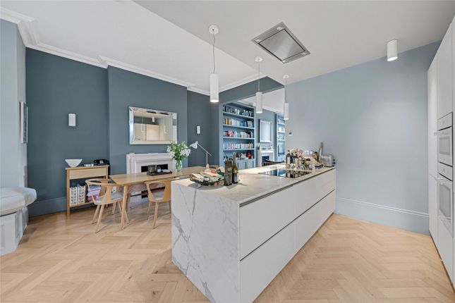 Upper Floor Triplex, 9, Castellain Road, London photo 4