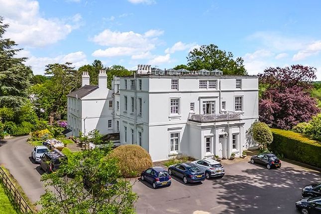 Thumbnail Flat for sale in Southlands Lane, Oxted