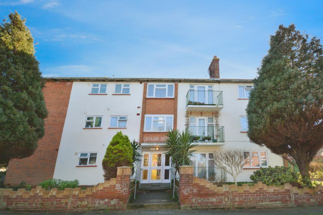 Thumbnail Flat for sale in Rutland House, Cliftonville, Kent
