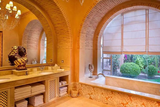 Villa for sale in Marrakesh, Palmeraie, 40000, Morocco