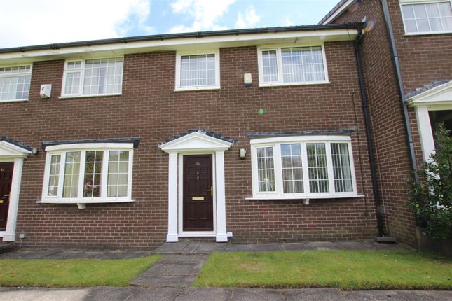 Mews house to rent in Millstone Road, Bolton