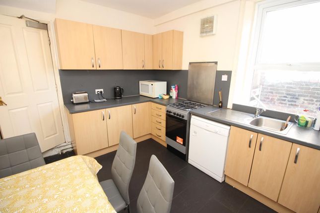 Cavendish Place, Newcastle Upon Tyne photo 3