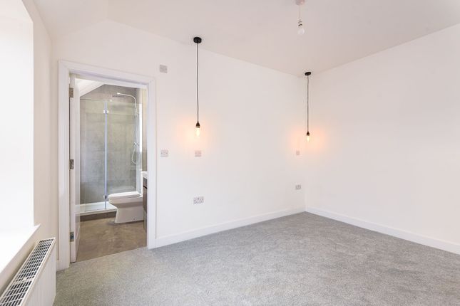 Apt 2 37 Market Street, Eckington Village, Sheffield, Sheffield photo 3