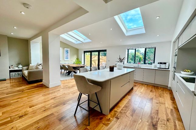 15 Gaynes Park Road, Upminster photo 2