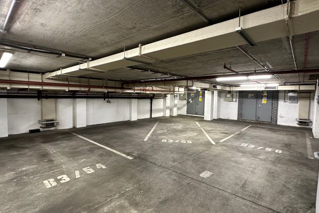 Parking/garage to rent in Cromwell Road, South Kensington, London