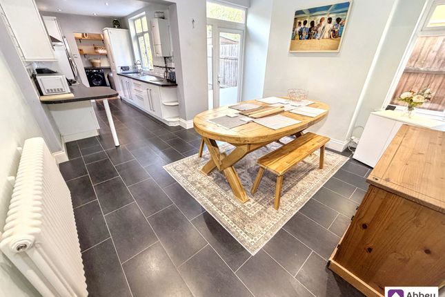 41 Sykefield Avenue, Leicester photo 4