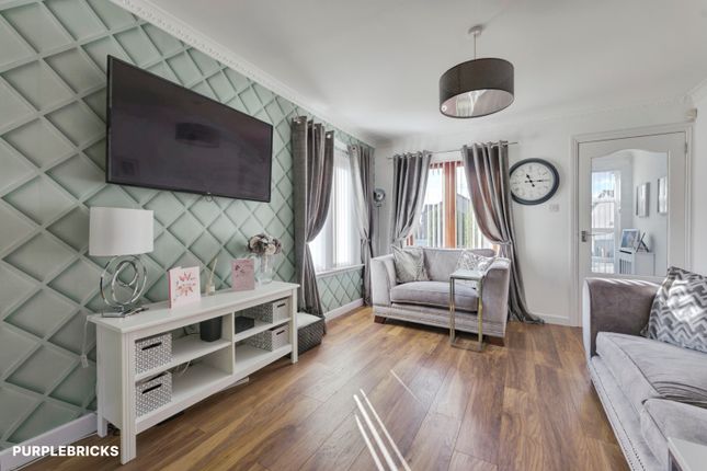 25, Neistpoint Drive, Glasgow photo 4