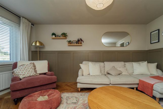 29, Premium Crescent, Glasgow photo 3