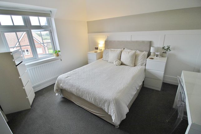 9, Hugo House, Berewood, Waterlooville photo 4
