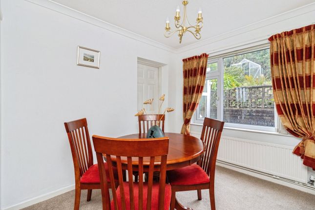 25, Deep Dene Close, Brixham photo 4
