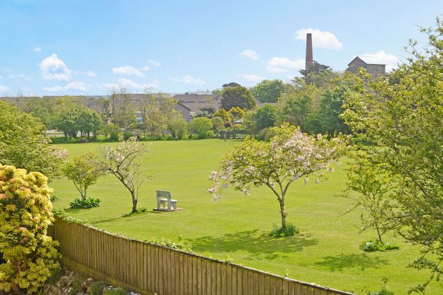 60 Merritts Way, Redruth photo 2