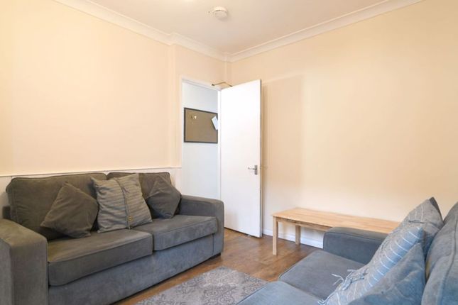 4-bed terraced on 16 Mafeking Road, Brighton, £2,773/mo