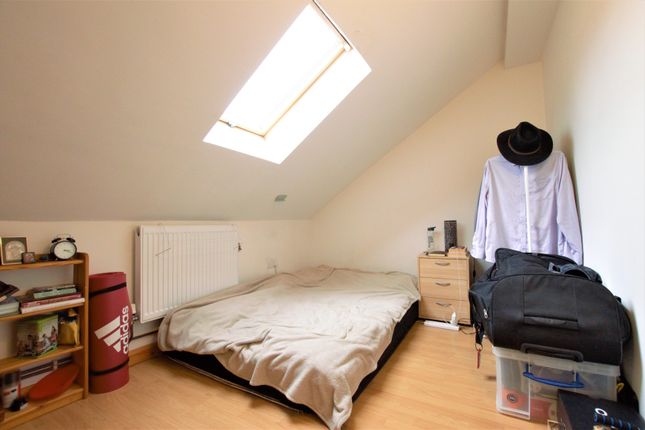 Flat to rent in Hatfield Road, St Albans