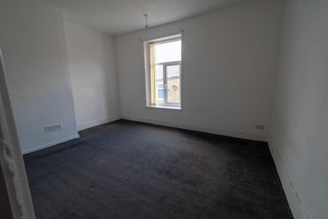 25, Sarah Street, Darwen photo 4
