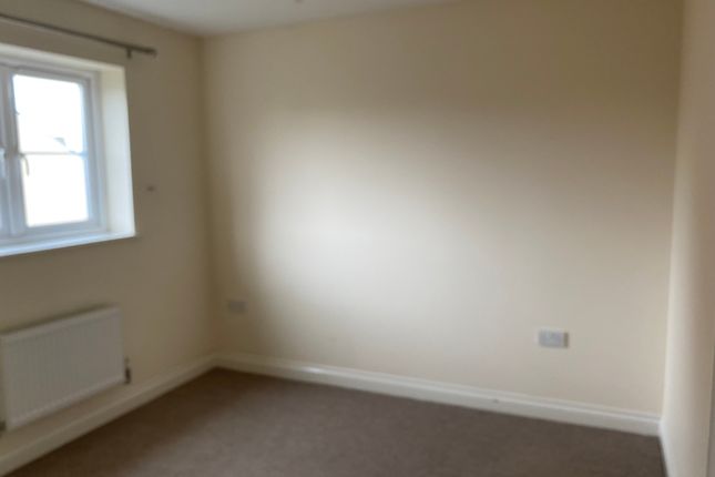 End terrace house to rent in Leaconfield Drive, Quedgeley, Gloucester