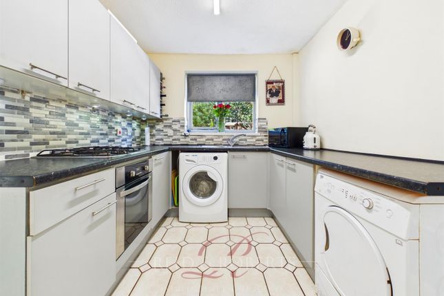 60, Maes Y Dyffryn, Greenfield photo 3