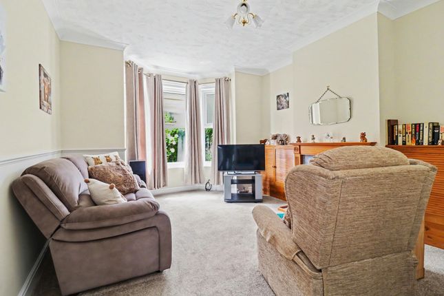 6 Pretoria Road, Southampton photo 2