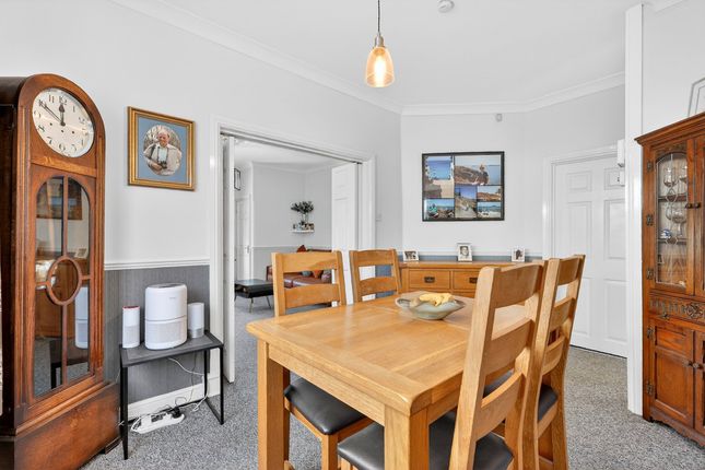 189, Rayleigh Road, Thundersley photo 3
