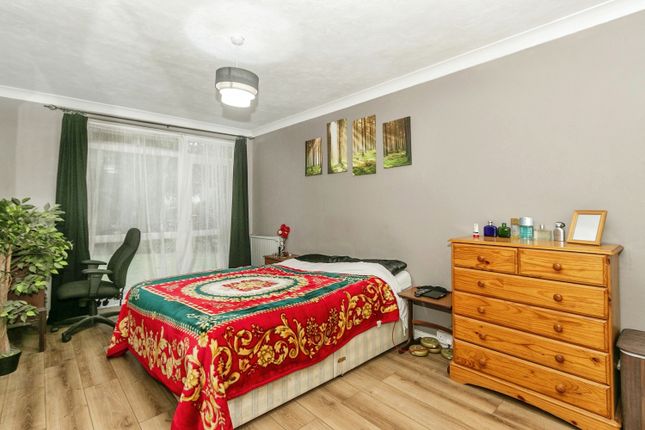 Flat for sale in Charminster Road, Bournemouth