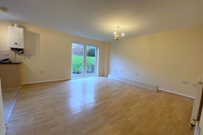 49, Broadoaks, Bury photo 4