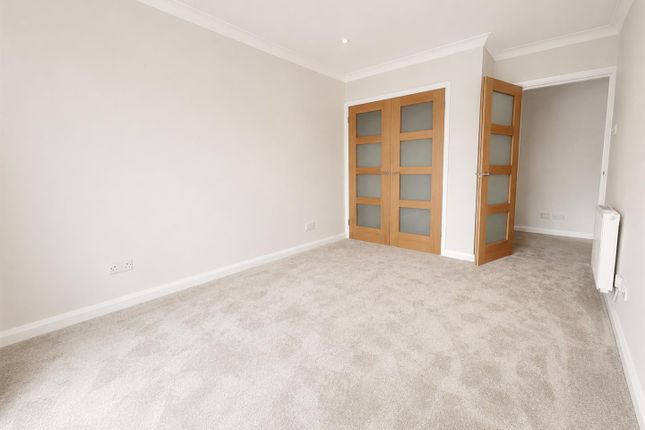 33 Holly Court, 66, Worcester Road, Sutton photo 5
