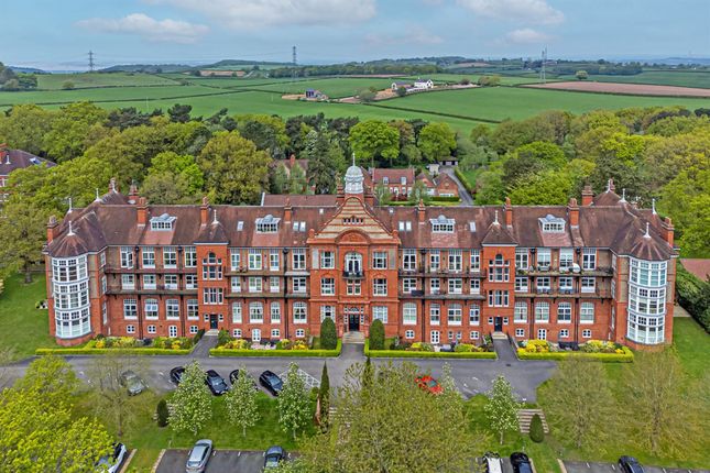 1-bed flat on 78 Kingswood Park, Frodsham, £150,000
