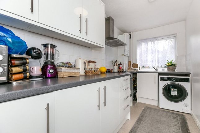 Flat for sale in South Park Hill Road, South Croydon, Surrey
