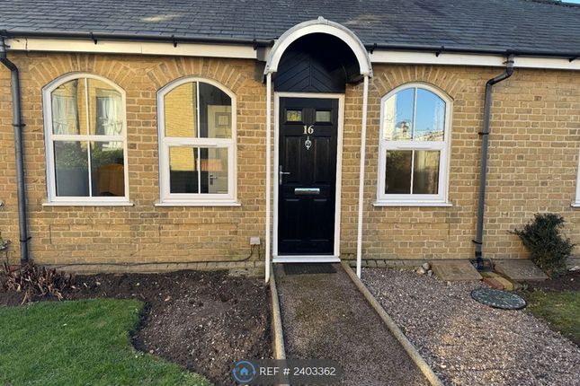 Queen Elizabeth Court, Great Yarmouth photo 2