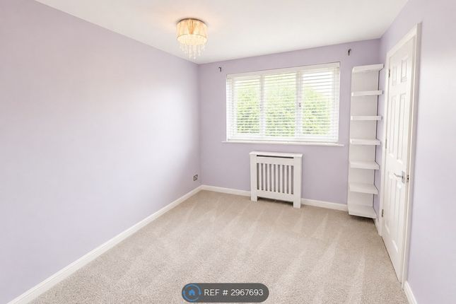 Bushbarns, Cheshunt, Waltham Cross photo 5