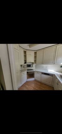 13, Thornhill Close, Amersham photo 2