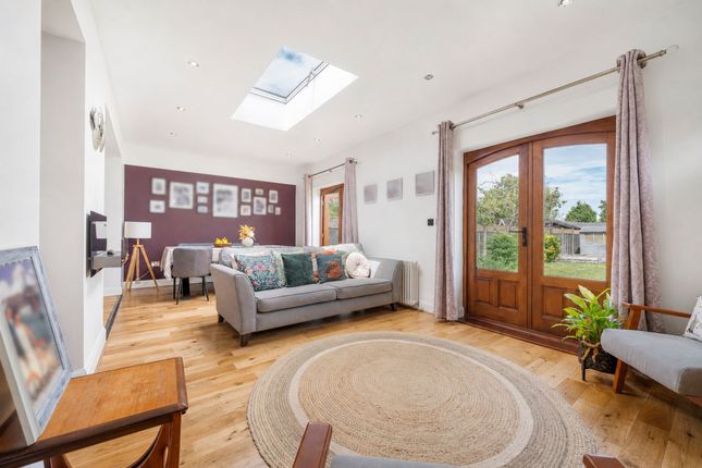 135 Repton Road, Orpington photo 3
