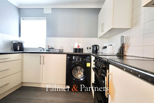 Flat 1, Shamrock House,, Weymouth Close, Essex photo 2