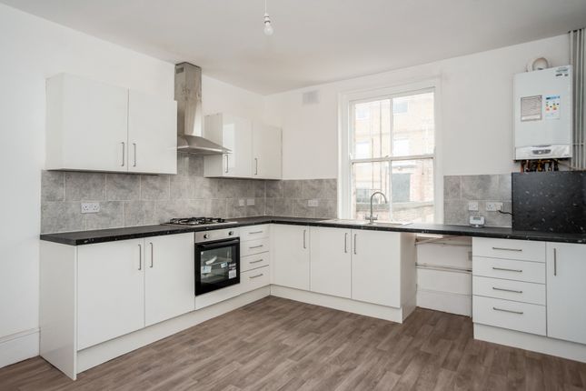 Thumbnail Flat to rent in Walworth Road, Southwark