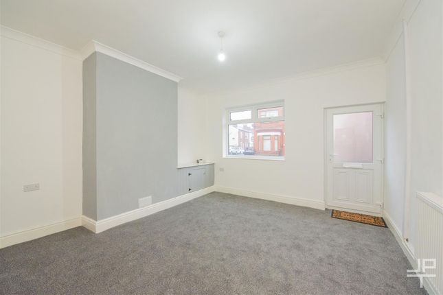 76, Heath Street, Warrington photo 4