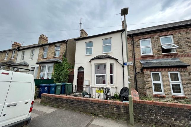 Terraced house to rent in Bullingdon Road, Cowley, HMO Ready 6 Sharers