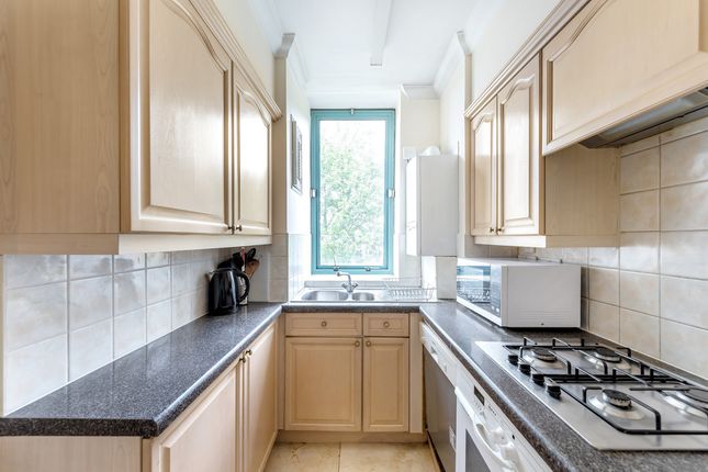 Flat Flat 303, 1, Shoot Up Hill, London photo 4