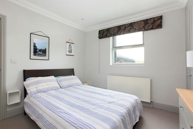 Flat for sale in North Street, Clapham, London