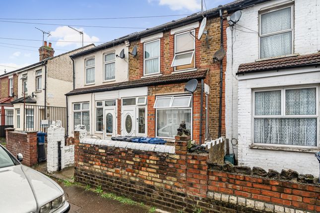 Thumbnail Terraced house for sale in Beverly Road, Southall