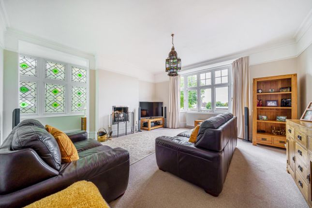 16, Cornwall Road, Uxbridge photo 2