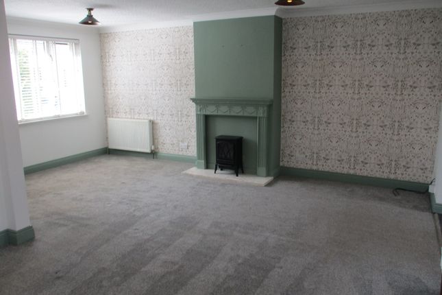 10, Clapperton Road, Annan photo 2