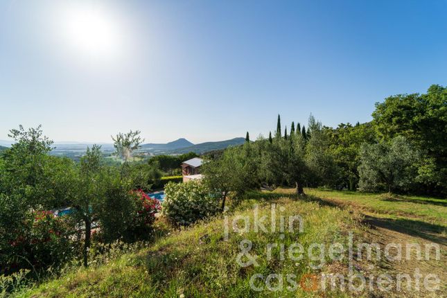 Country house for sale in Italy, Umbria, Perugia, Panicale