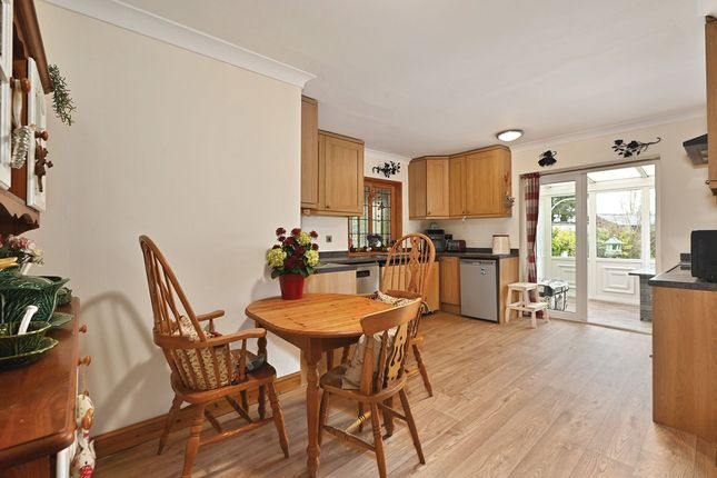 Rose Cottage Magpie Hall Road, Ashford photo 4