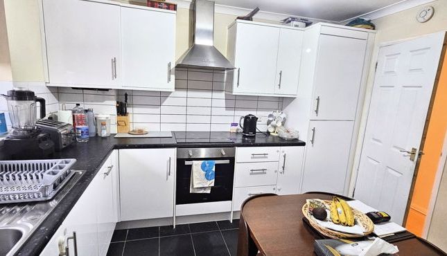 9, Canberra Close, Chelmsford photo 3