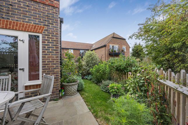 27 Hampdens Way, Watlington photo 4