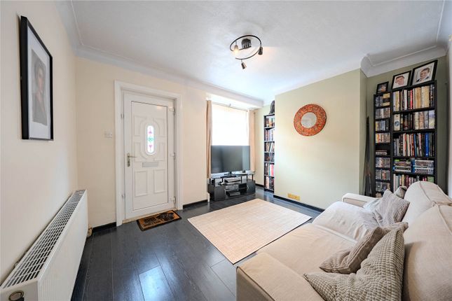 5, Henley Terrace, West Yorkshire photo 2