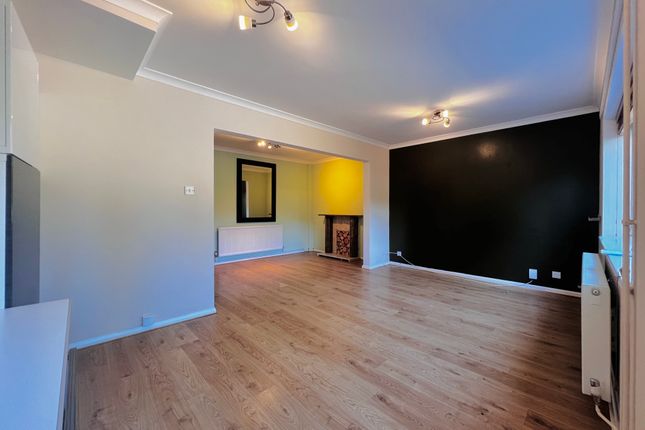 12, Bailey Close, Camberley photo 3