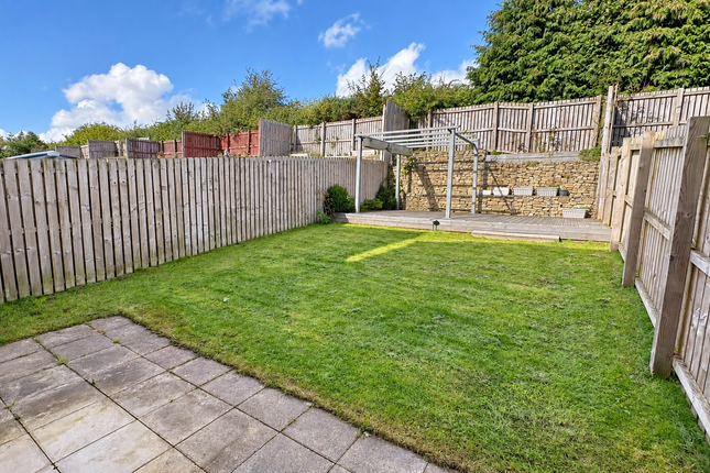 61, Staincliffe Drive, Keighley photo 4
